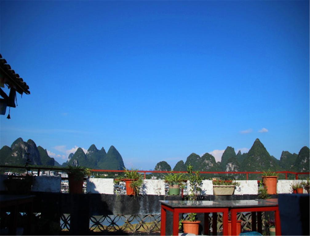 En Attendant Godot Youth Hostel Yangshuo Dış mekan fotoğraf