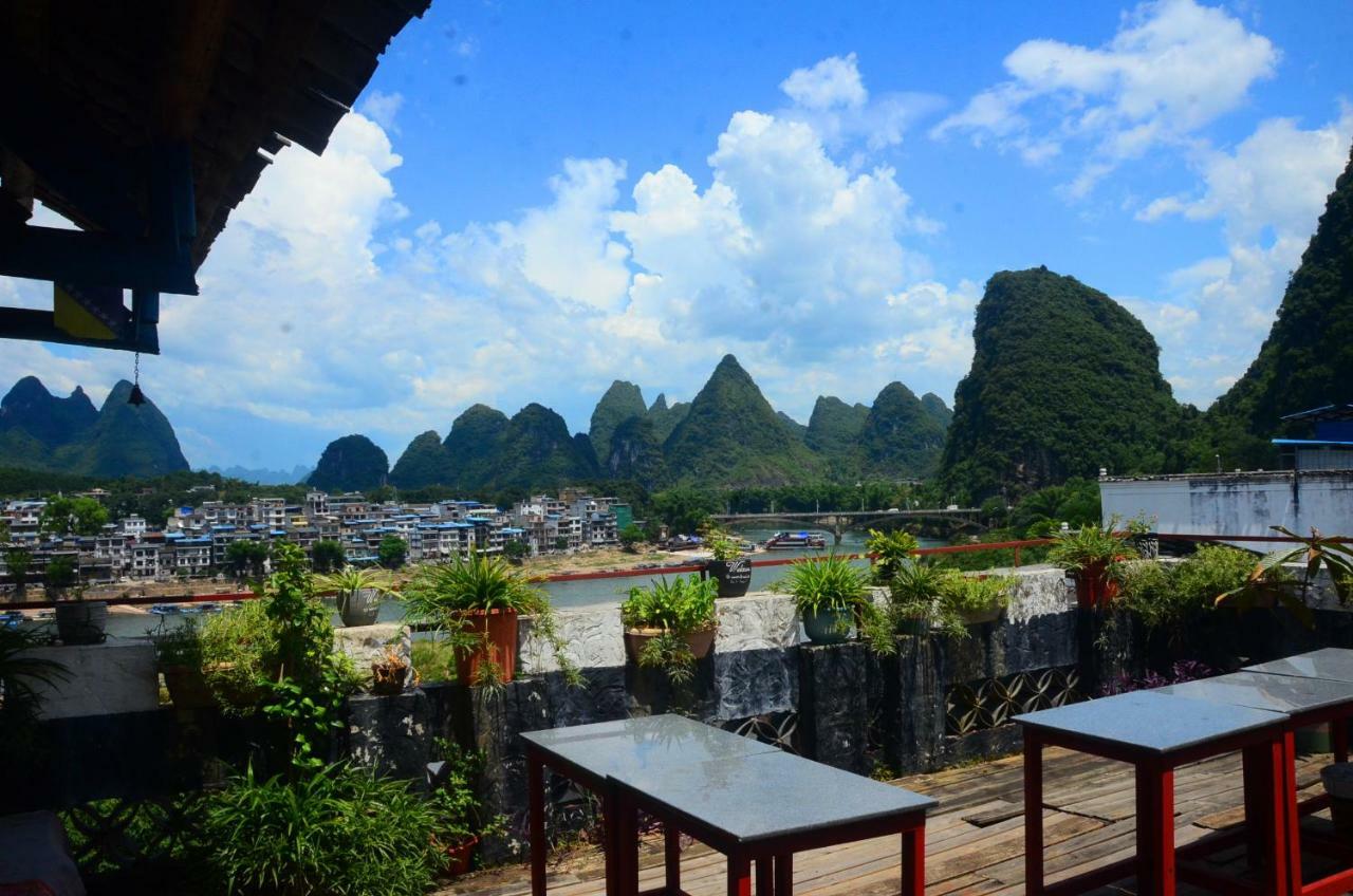 En Attendant Godot Youth Hostel Yangshuo Dış mekan fotoğraf