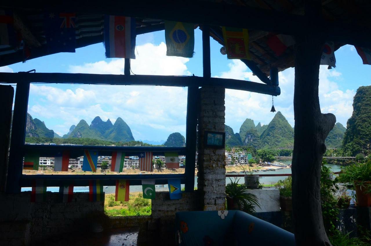 En Attendant Godot Youth Hostel Yangshuo Dış mekan fotoğraf