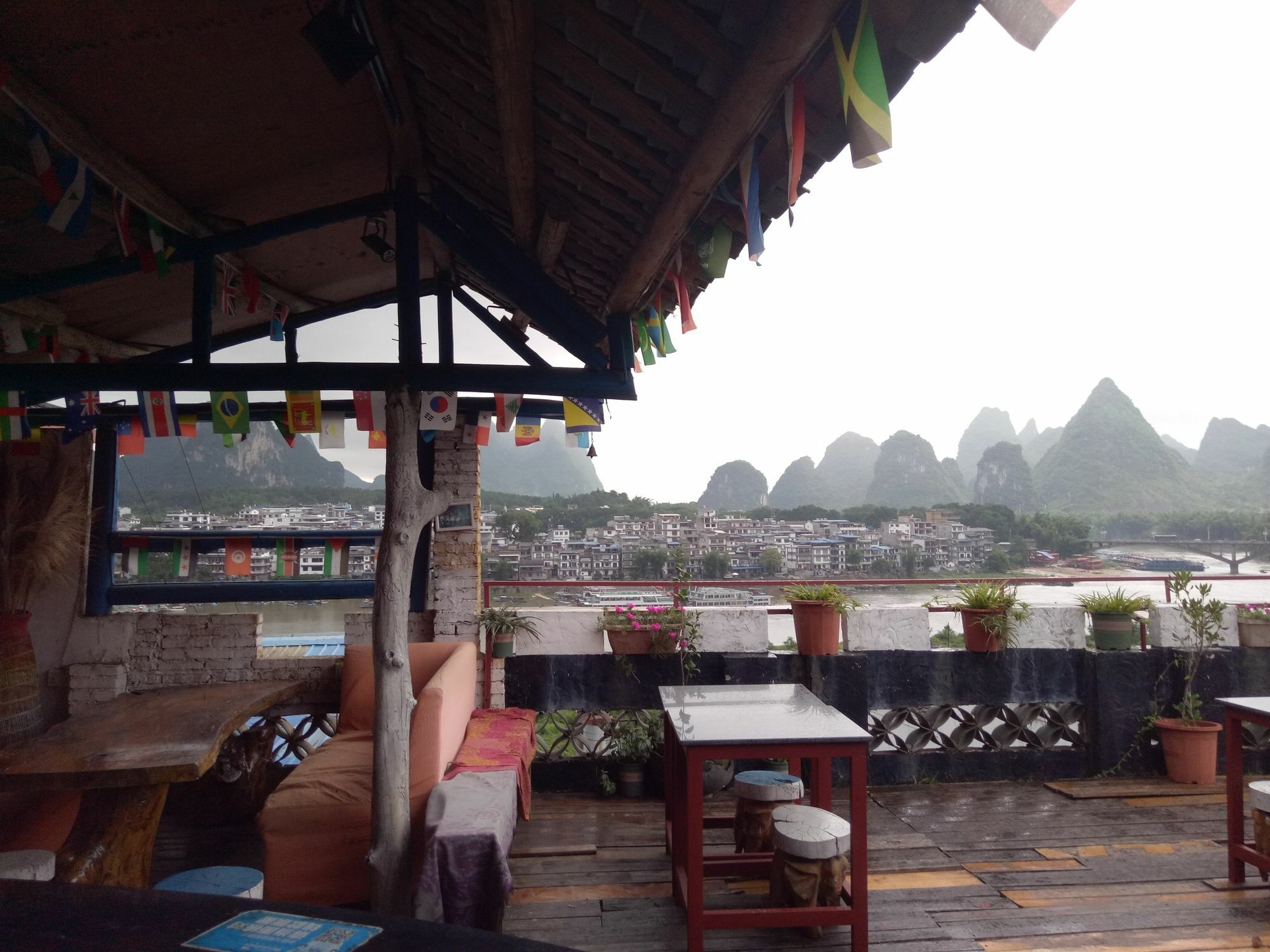 En Attendant Godot Youth Hostel Yangshuo Dış mekan fotoğraf